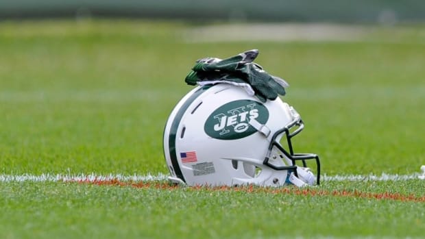 New York Jets helmet